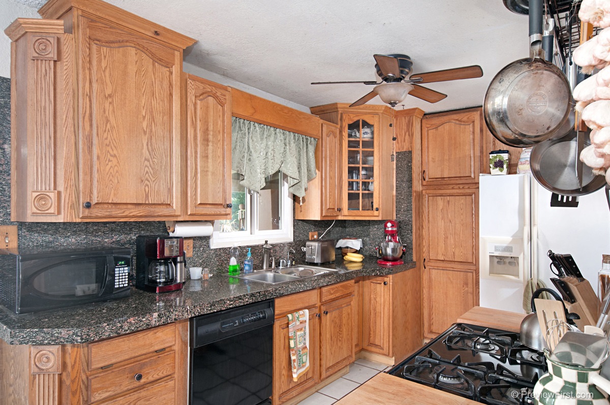 517 East Mandarin Way Fallbrook, CA 92028 - Photo 8 of 18 Gallery Image 8