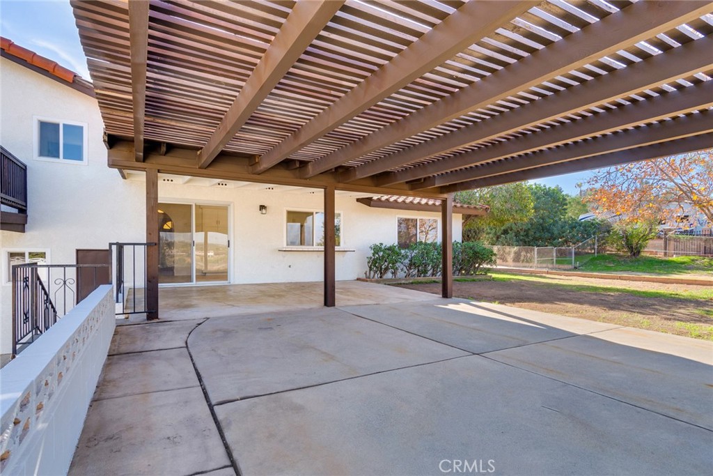 15750 Pounders Drive Riverside, CA 92504 - Photo 39 of 50 Sapcious Patio