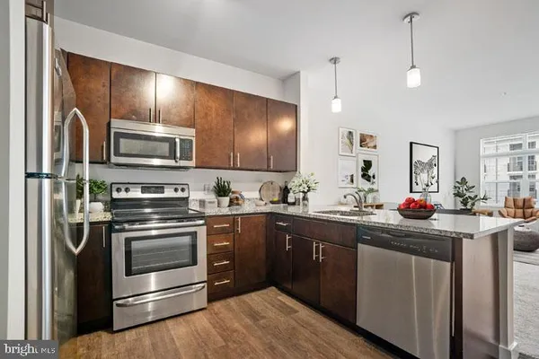 $2,215 | 131 Bridge Street, Unit 1B22422, Phoenixville, PA 19460