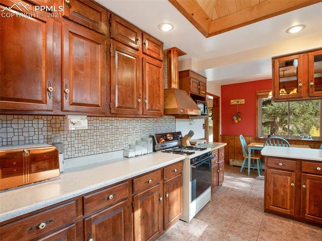 5755 Timpa Road Cascade, CO 80809 - Photo 19 of 49