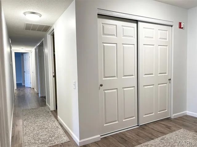 $250,000 | 585 Coeur De Royale Drive, Unit 201, St. Louis, MO 63141