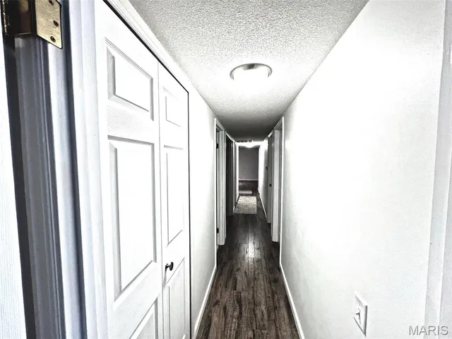 $250,000 | 585 Coeur De Royale Drive, Unit 201, St. Louis, MO 63141