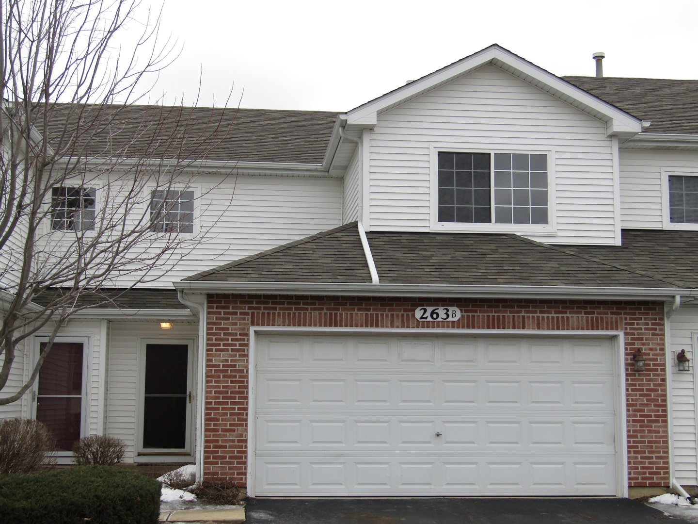 263 Capitol Drive, Unit B Sugar Grove, IL 60554 - Photo 1 of 17