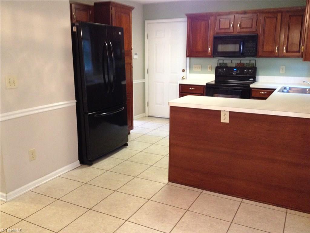 4226 Braddock Road High Point, NC 27265 - Photo 3 of 30 Gallery Image 3