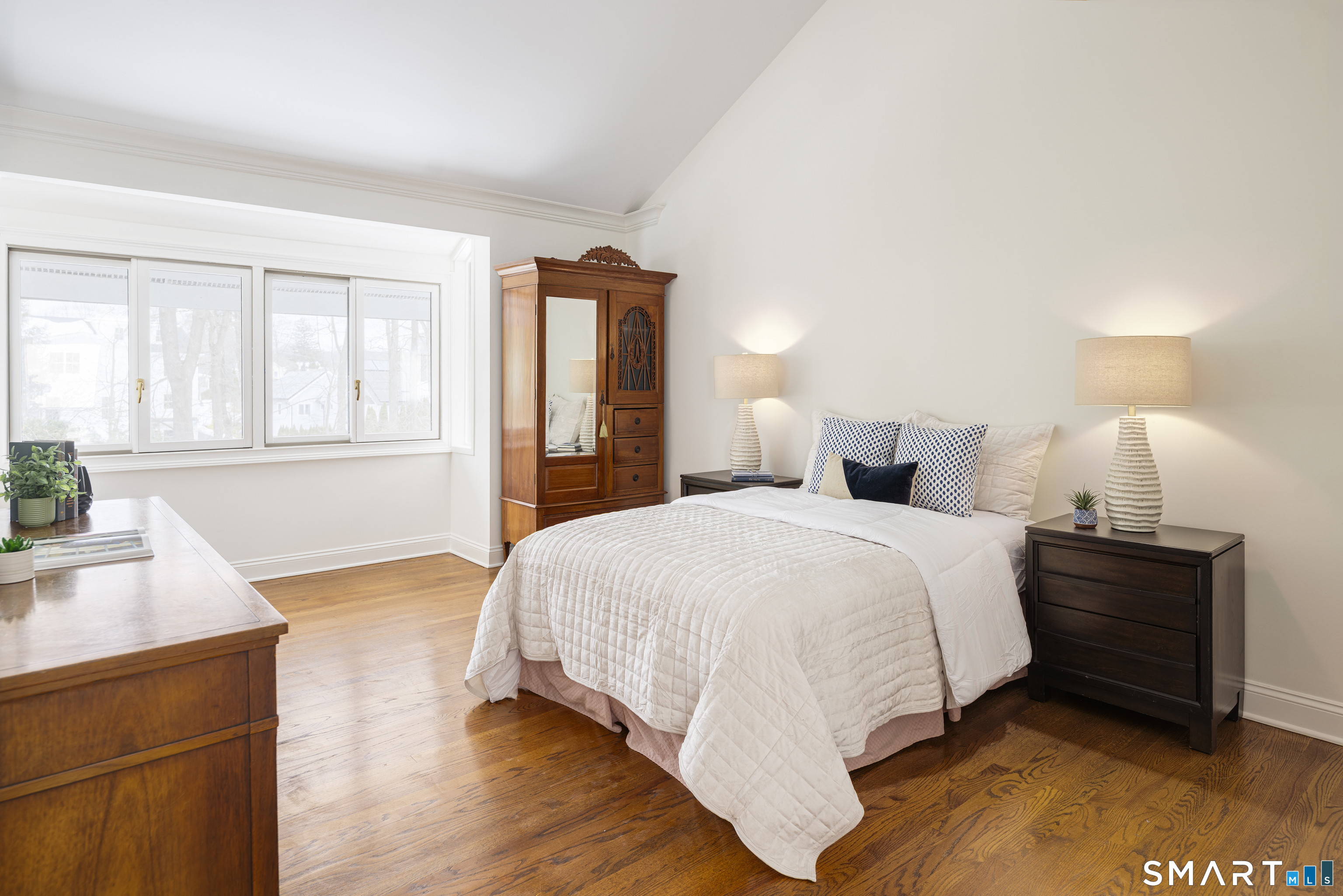 377 Main Street, Unit 17 New Canaan, CT 06840 - Photo 11 of 19