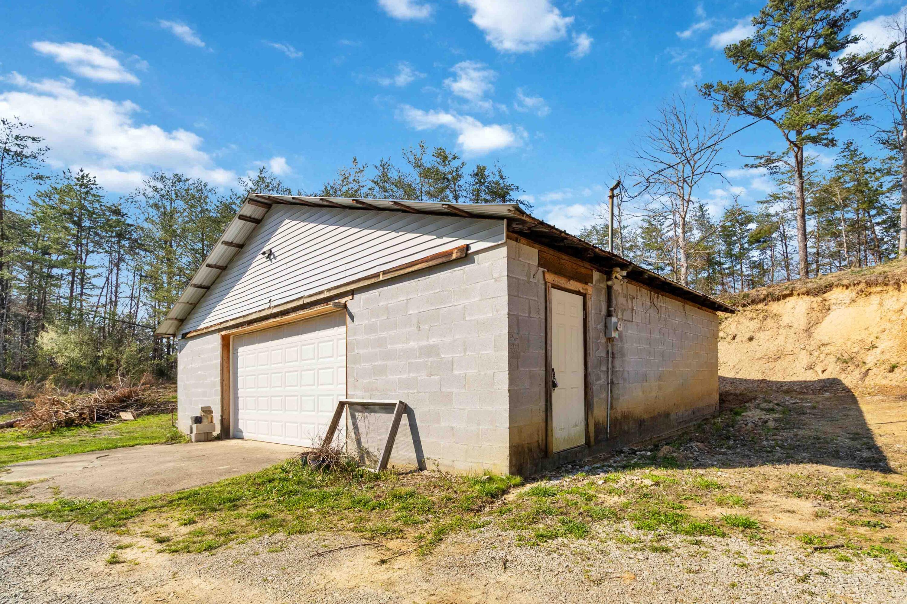 6422 The Day Ridge Road Whitley City, KY 42653 - Photo 8 of 58 38x60 garage with electric
