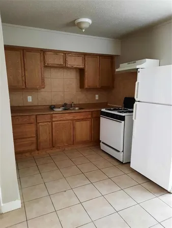 $995 | 109 Mimosa Street, Weatherford, TX 76086