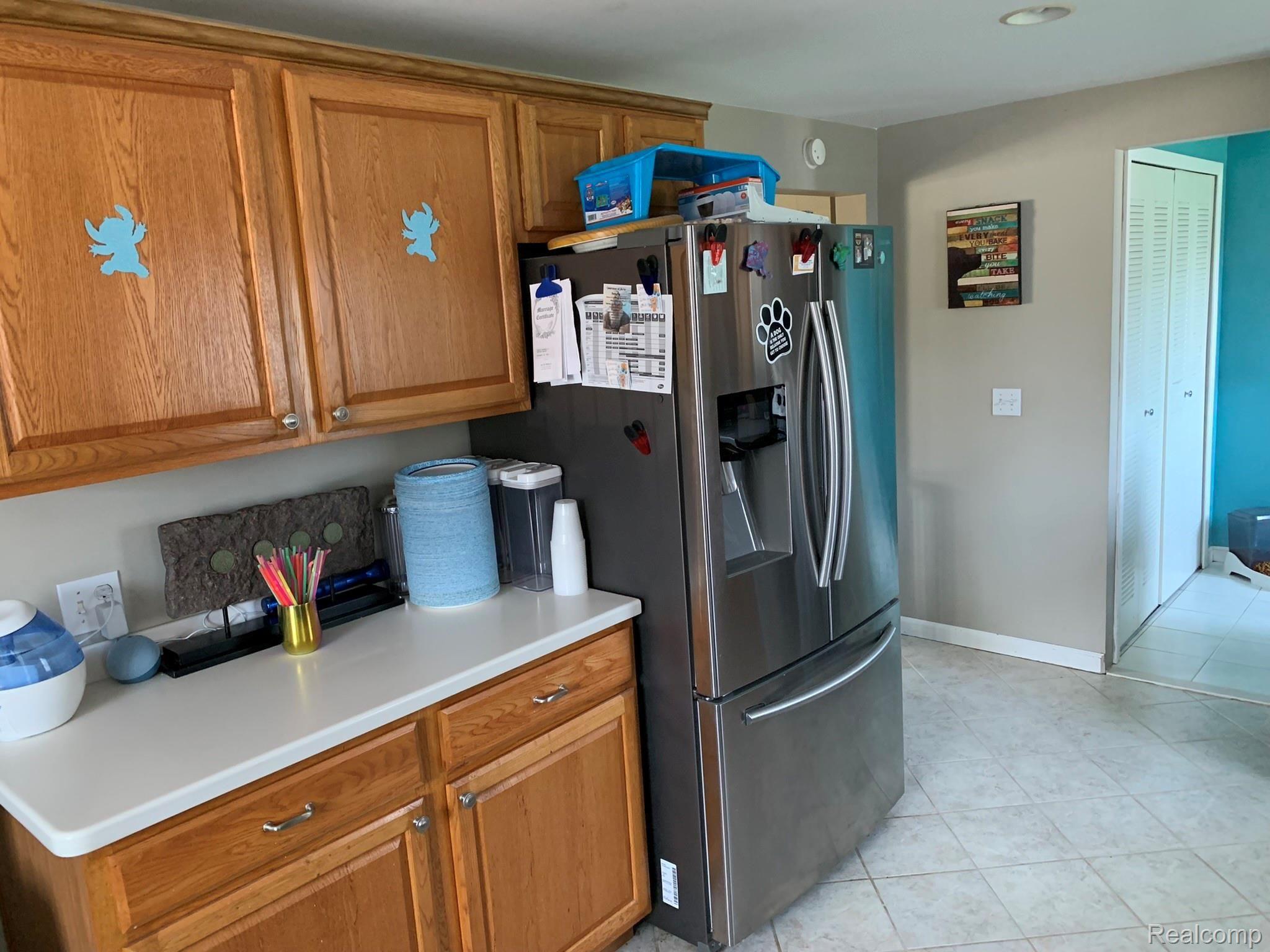 3192 Range Road Port Huron, MI 48060 - Photo 24 of 24 Kitchen Extra View