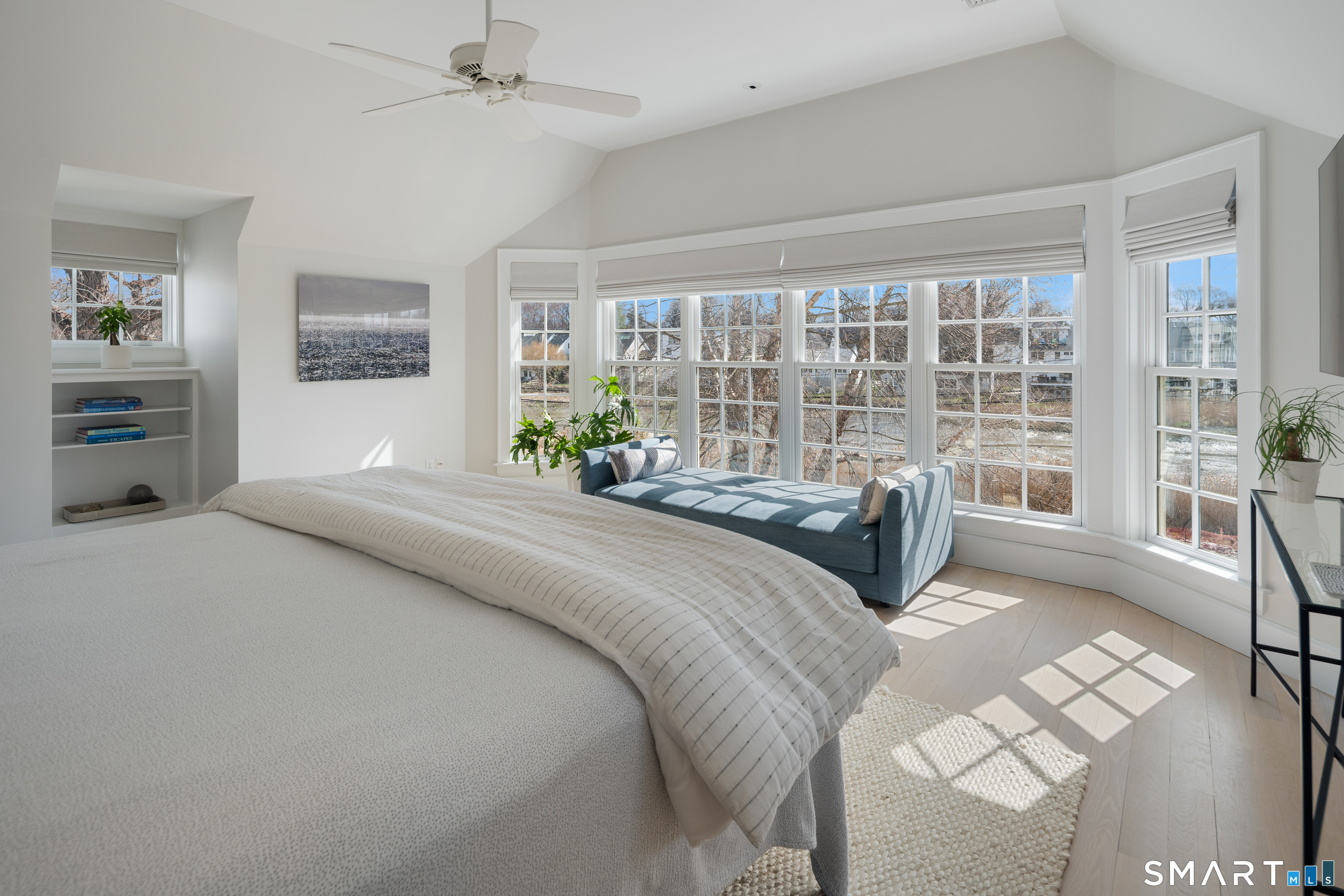 50 Roton Avenue Norwalk, CT 06853 - Photo 20 of 32 Private Primary retreat overlooking Farm Creek