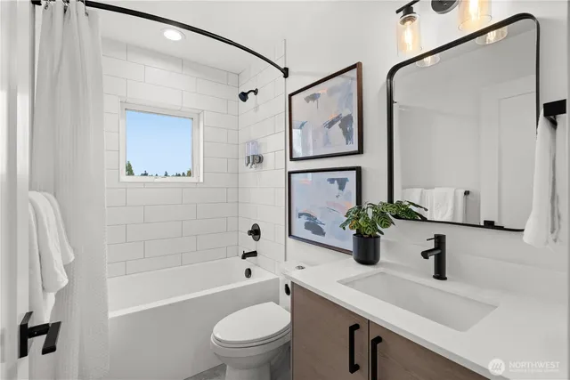 $4,990 | 8855 29th Avenue Southwest, Seattle, WA 98126