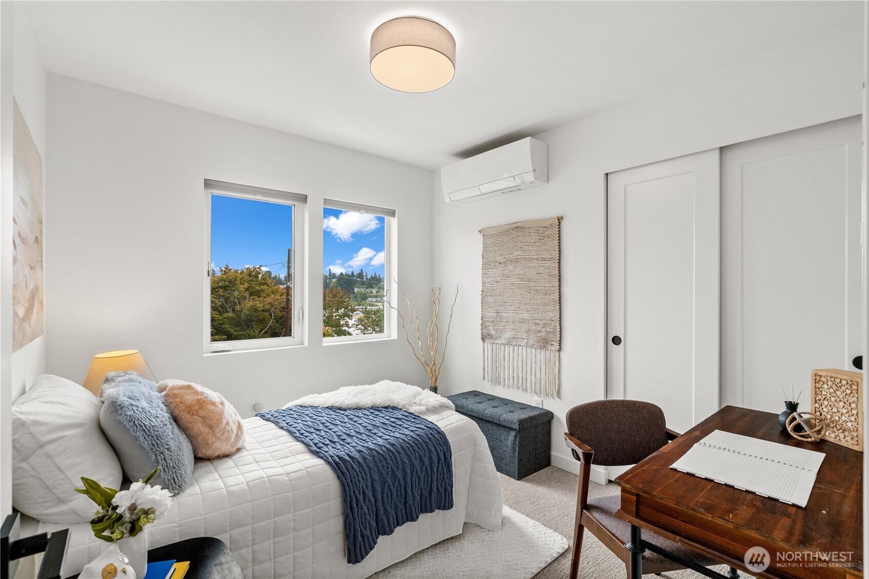 8855 29th Avenue Southwest Seattle, WA 98126 - Photo 19 of 40