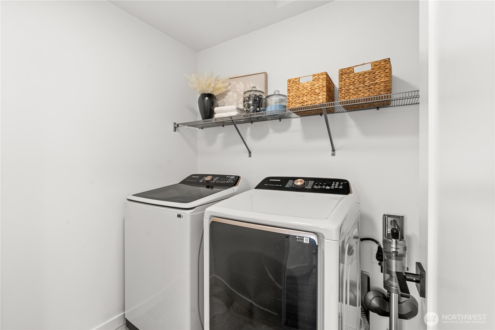 8855 29th Avenue Southwest Seattle, WA 98126 - Photo 20 of 40