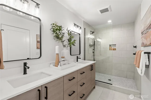 $4,990 | 8855 29th Avenue Southwest, Seattle, WA 98126