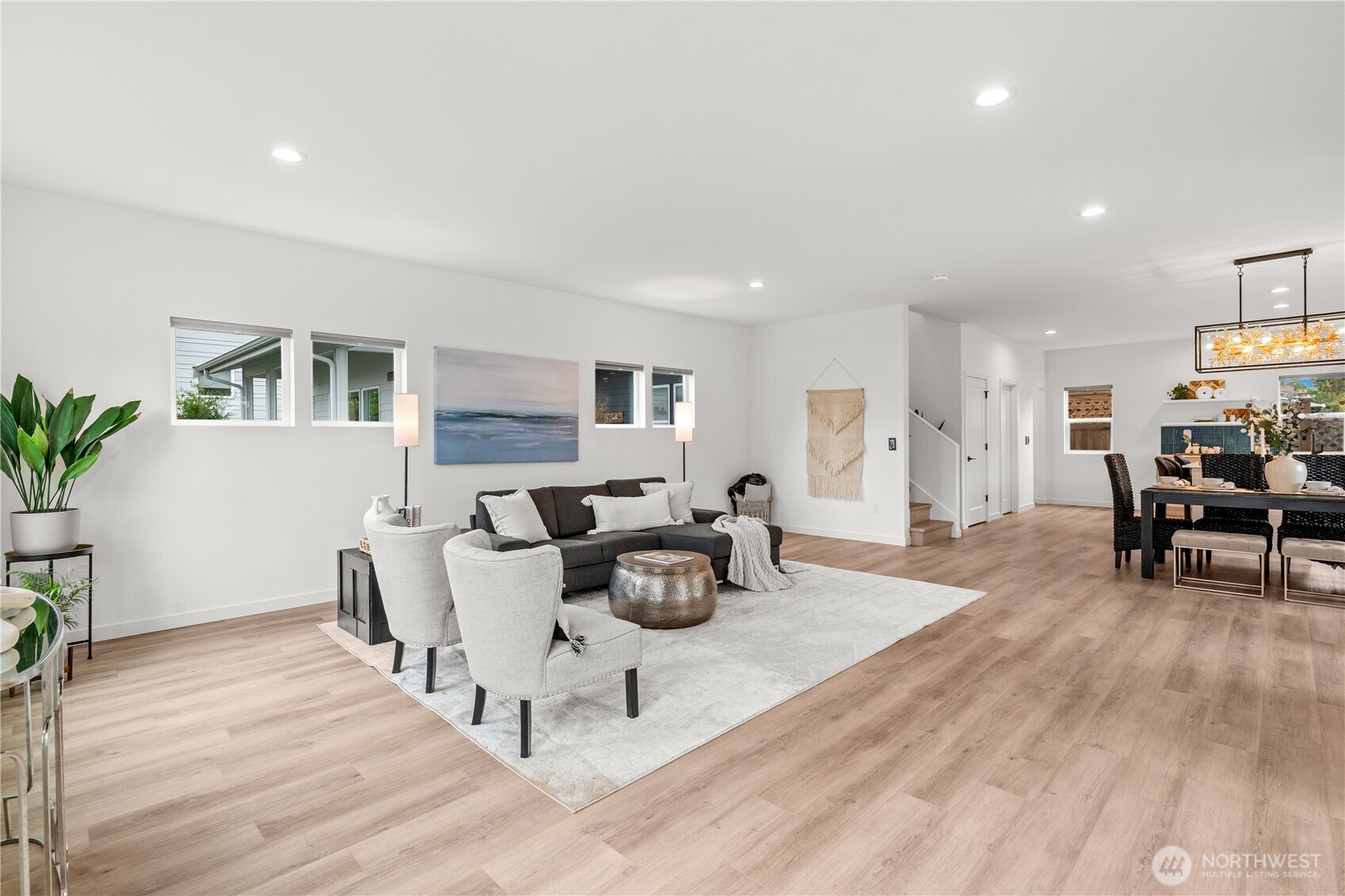 8855 29th Avenue Southwest Seattle, WA 98126 - Photo 3 of 40