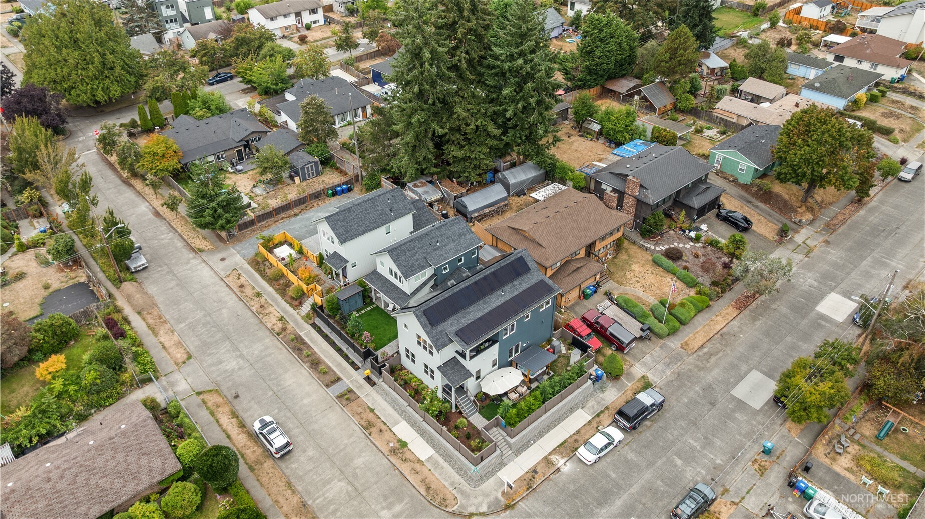 8855 29th Avenue Southwest Seattle, WA 98126 - Photo 36 of 40