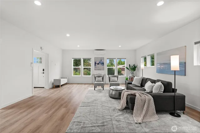 $4,990 | 8855 29th Avenue Southwest, Seattle, WA 98126