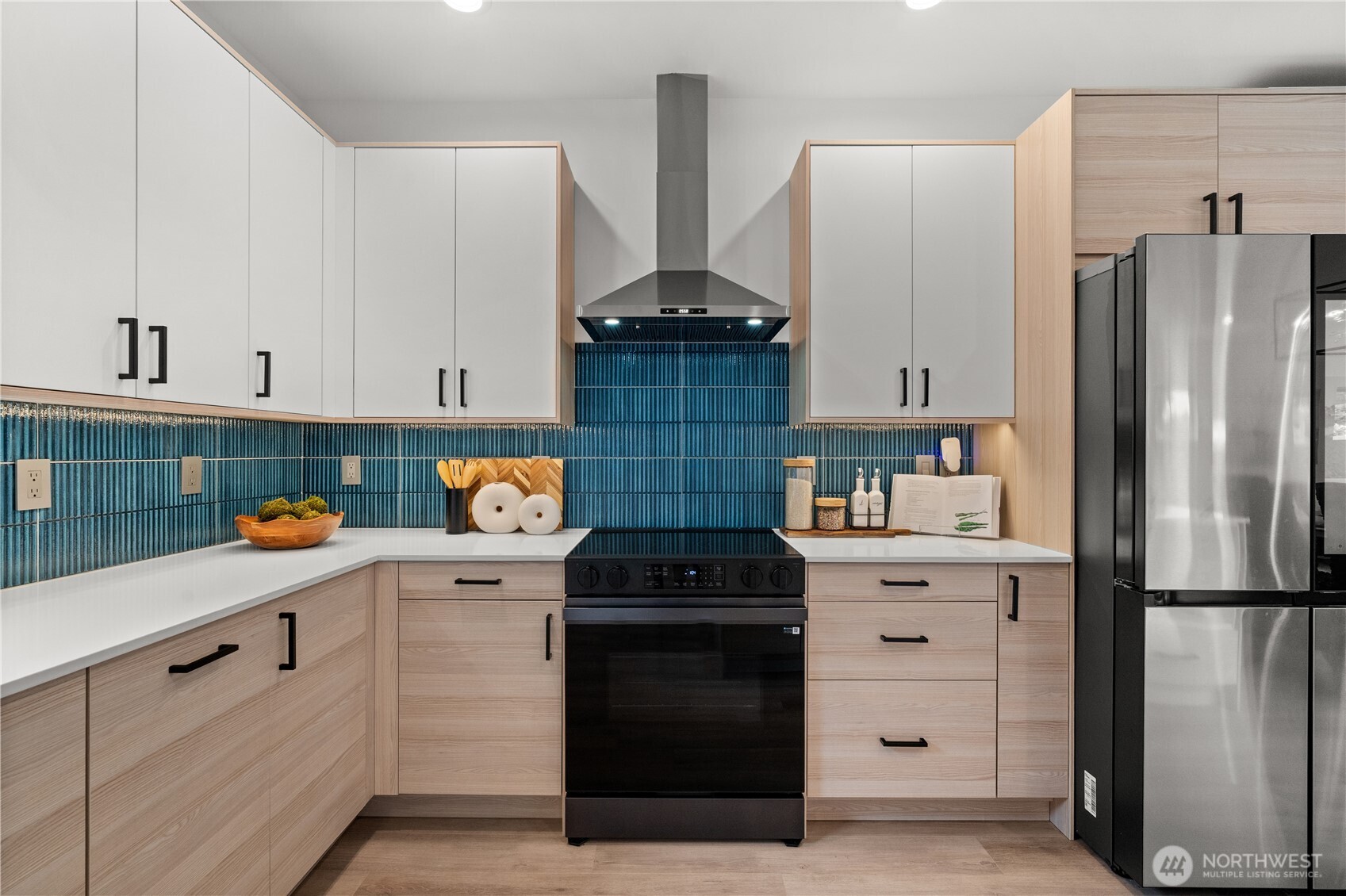 8855 29th Avenue Southwest Seattle, WA 98126 - Photo 10 of 40