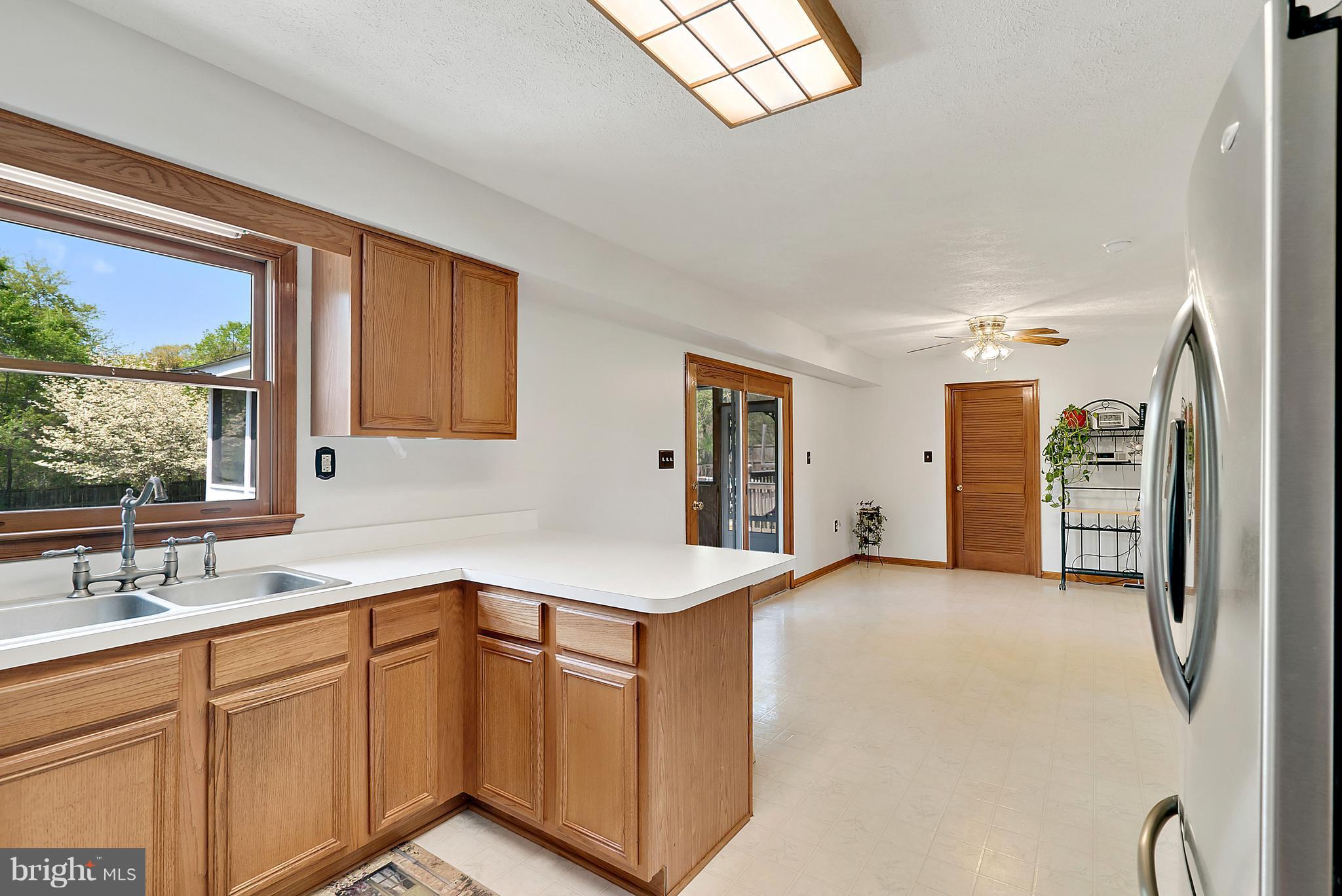 8162 Botha Road Warrenton, VA 20186 - Photo 11 of 27 Kitchen