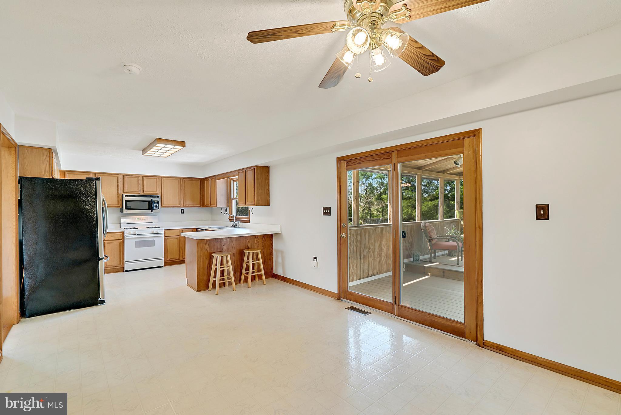 8162 Botha Road Warrenton, VA 20186 - Photo 12 of 27 Kitchen