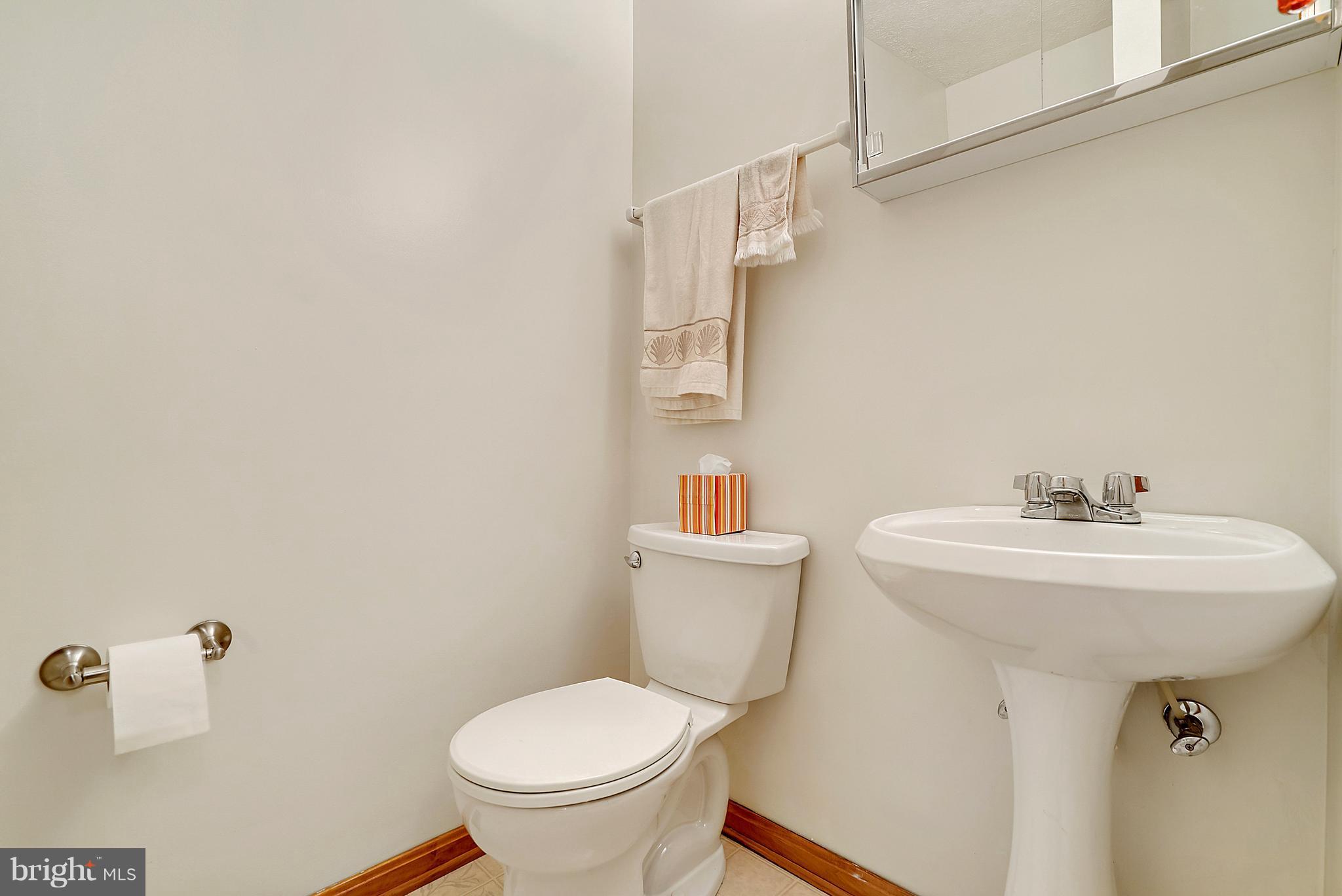 8162 Botha Road Warrenton, VA 20186 - Photo 15 of 27 Bath