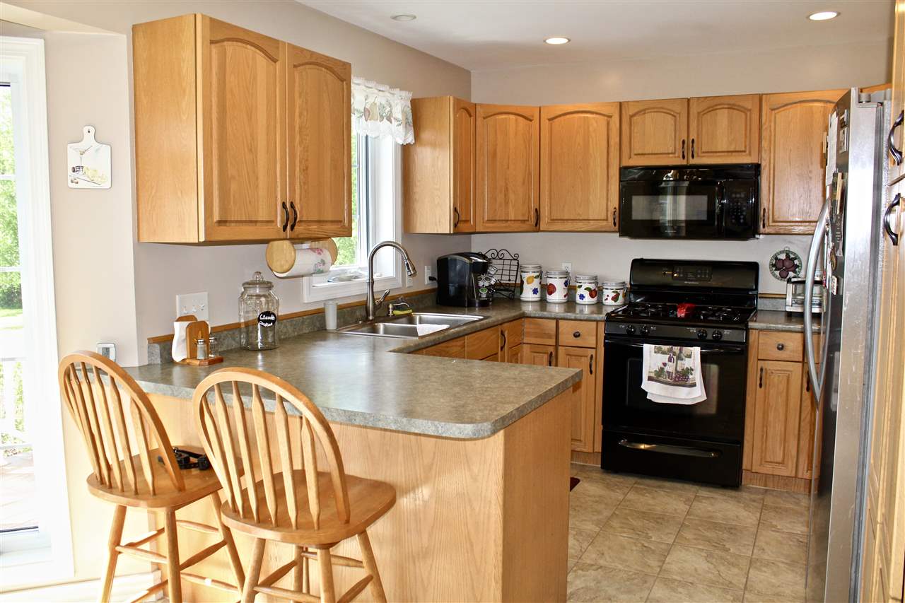 74 Sunset Road Barre Town, VT 05641 - Photo 5 of 40