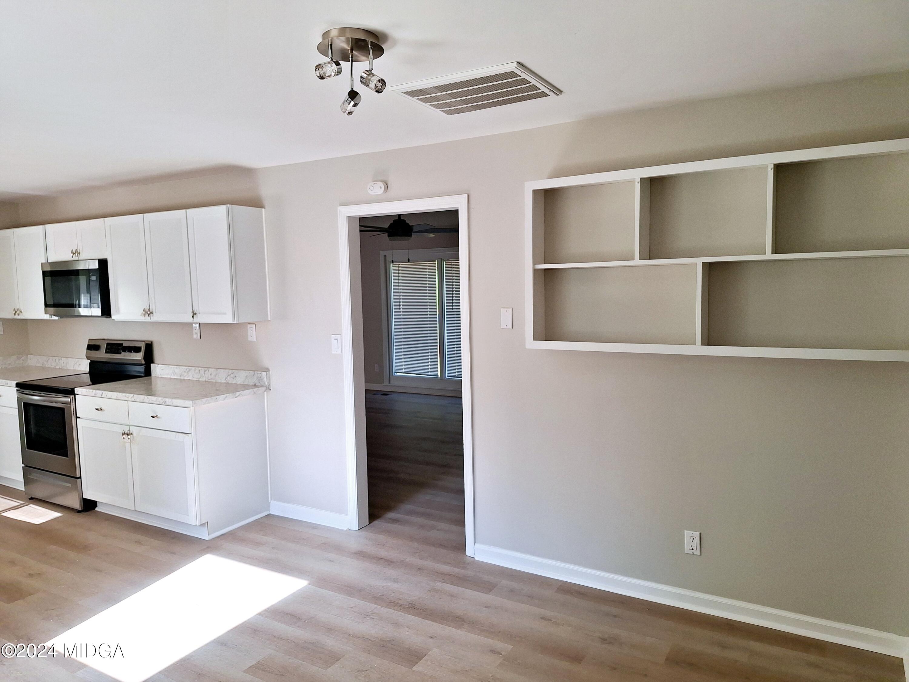 601 Hardeman Avenue Fort Valley, GA 31030 - Photo 4 of 18 20240422_171753