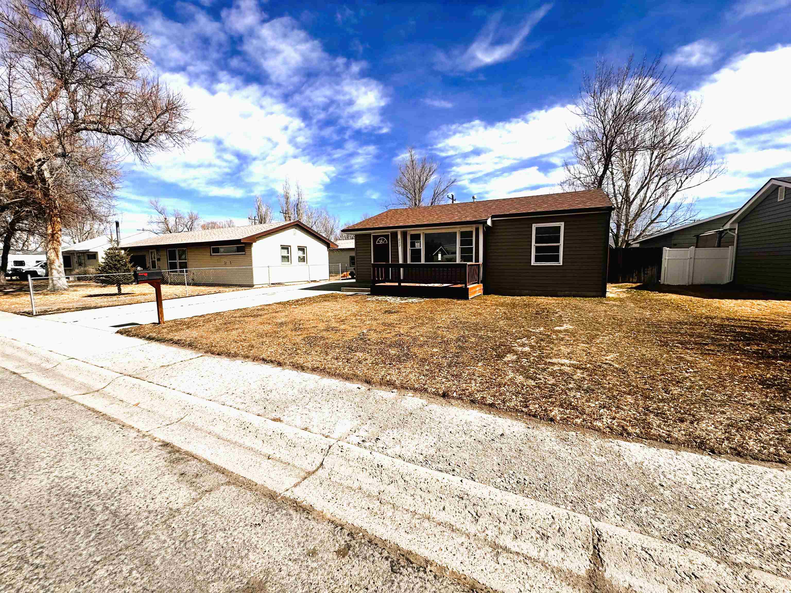 817 South 16th Street Worland, WY 82401 - Photo 1 of 1
