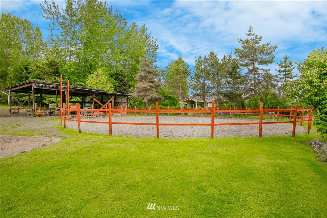6820 Goodwin Road Everson, WA 98247 - Photo 27 of 34 a view of a yard with swimming pool