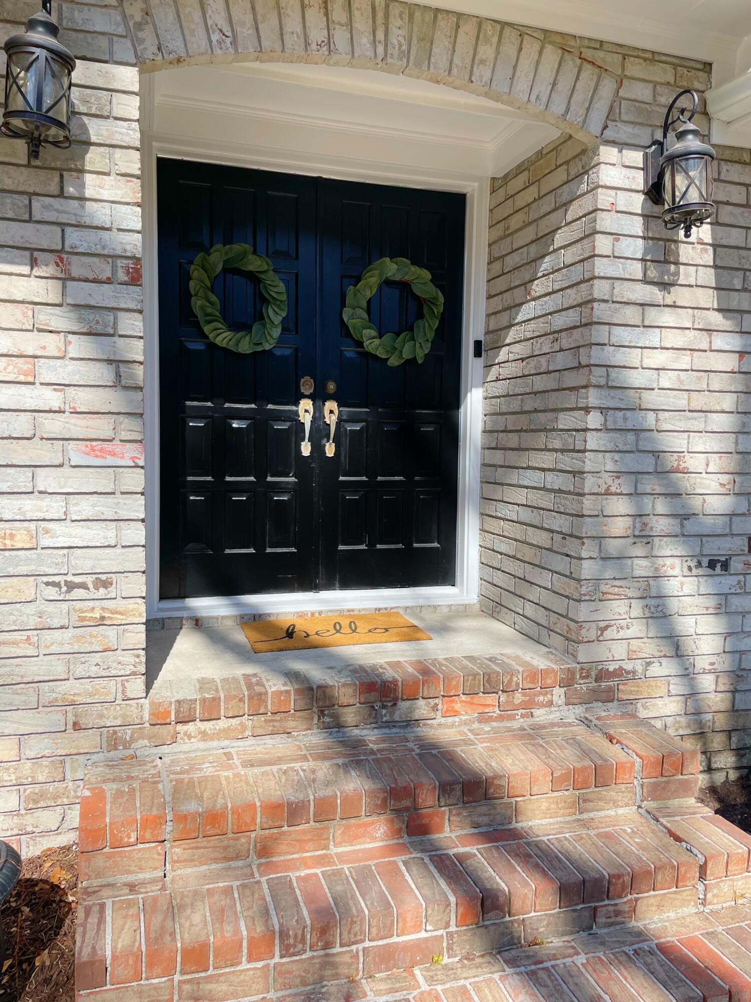 1717 Sulgrave Road Charleston, SC 29414 - Photo 3 of 48 Front Doors