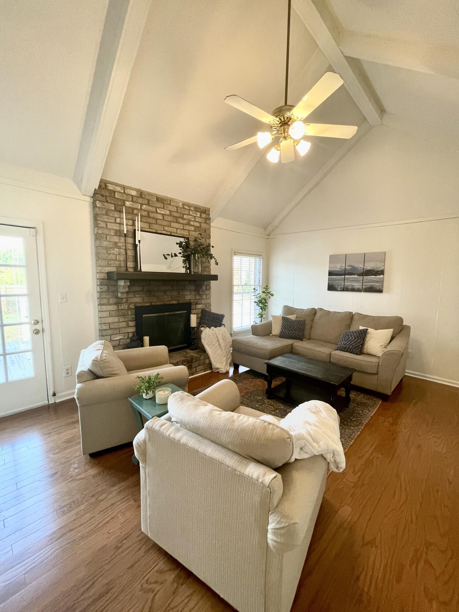 1717 Sulgrave Road Charleston, SC 29414 - Photo 39 of 48 Living Room 2