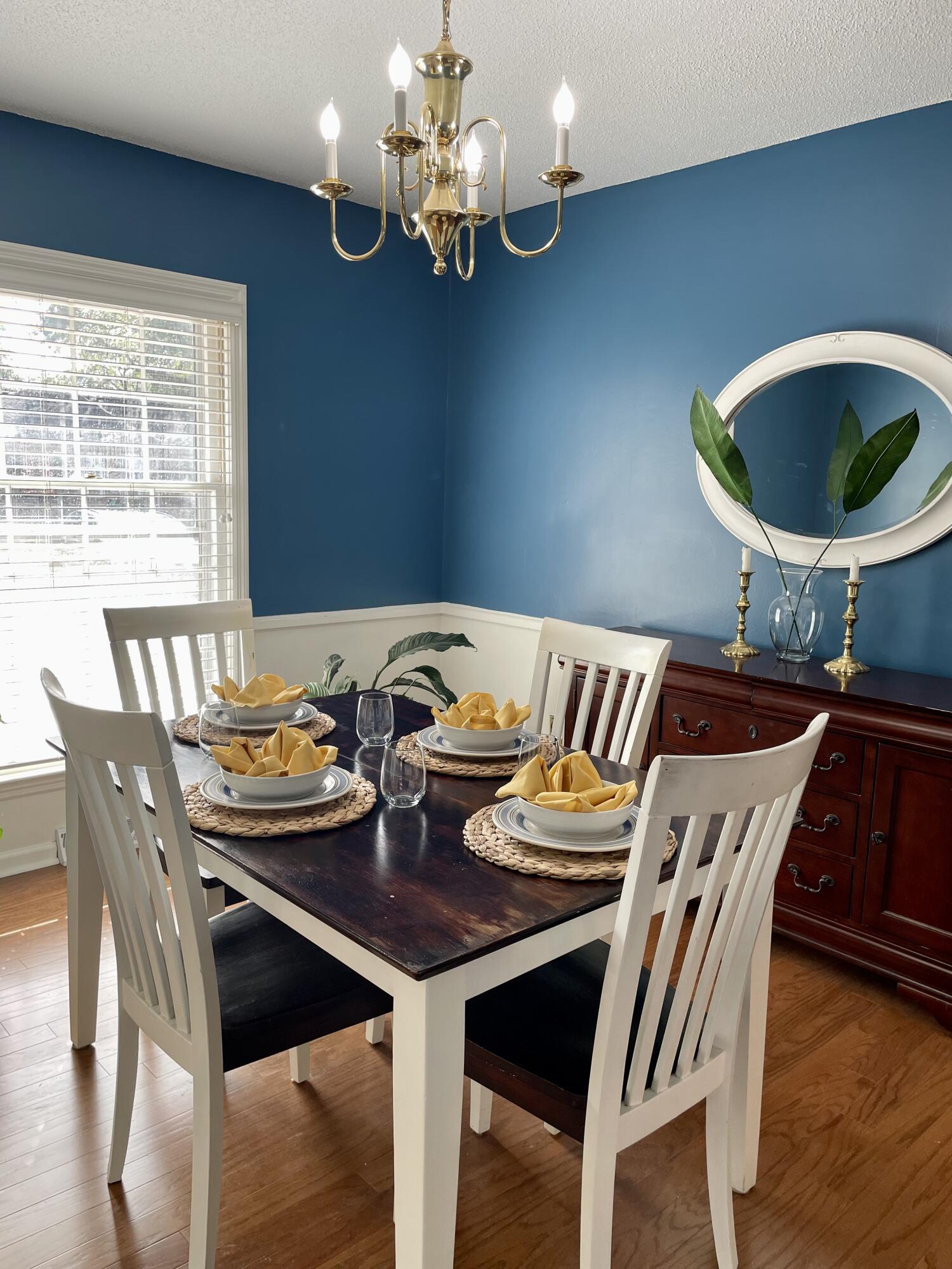 1717 Sulgrave Road Charleston, SC 29414 - Photo 10 of 48 Formal Dining