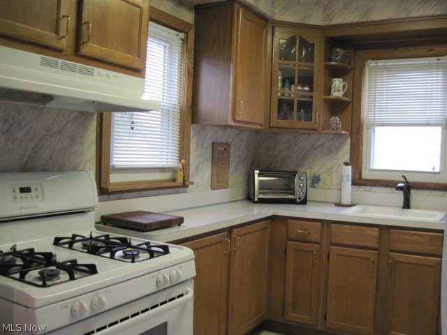 8106 Ackley Road Parma, OH 44129 - Photo 10 of 34 Gallery Image 10