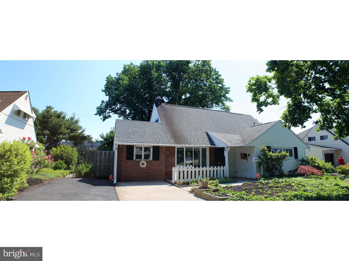 12 Dolphin Road Levittown, PA 19056 - Photo 22 of 22 Exterior Front