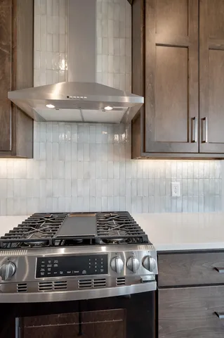 $634,900 | 287 Kerrigan Drive, Wrightstown, WI 54180