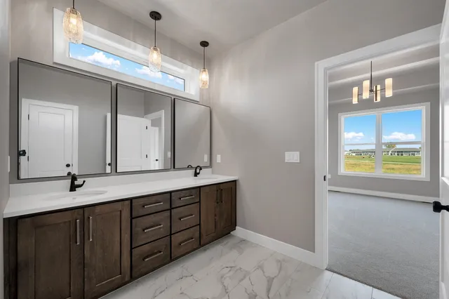 $634,900 | 287 Kerrigan Drive, Wrightstown, WI 54180