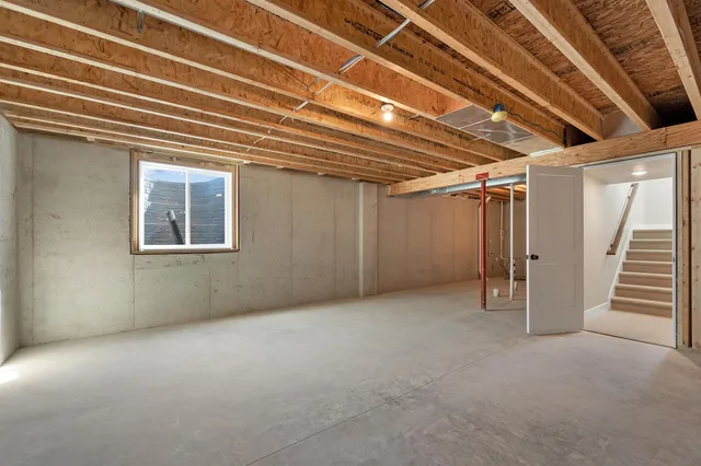 $634,900 | 287 Kerrigan Drive, Wrightstown, WI 54180