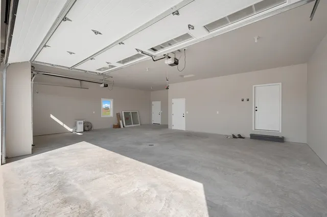 $634,900 | 287 Kerrigan Drive, Wrightstown, WI 54180