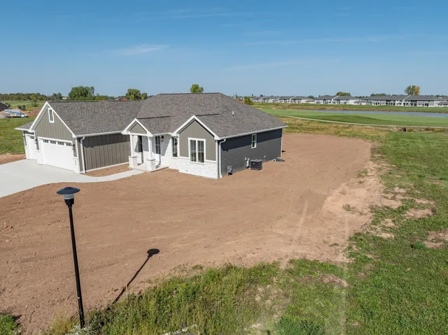 $634,900 | 287 Kerrigan Drive, Wrightstown, WI 54180