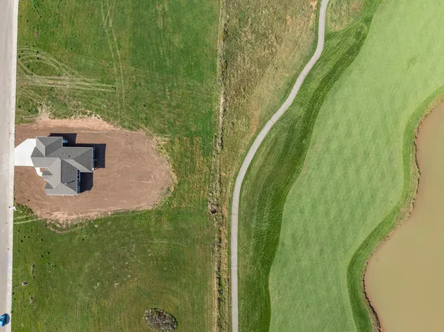 $634,900 | 287 Kerrigan Drive, Wrightstown, WI 54180