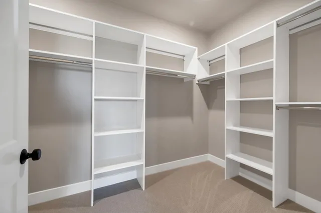 $634,900 | 287 Kerrigan Drive, Wrightstown, WI 54180