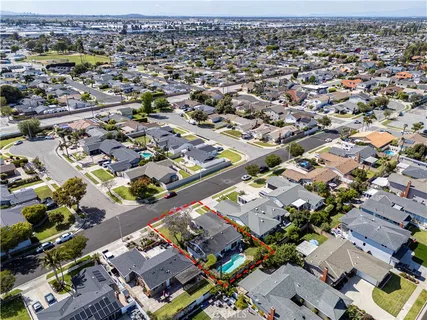 $1,177,000 | 15802 Tullow Lane, Huntington Beach, CA 92647