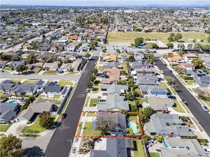 $1,177,000 | 15802 Tullow Lane, Huntington Beach, CA 92647