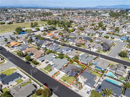 $1,177,000 | 15802 Tullow Lane, Huntington Beach, CA 92647