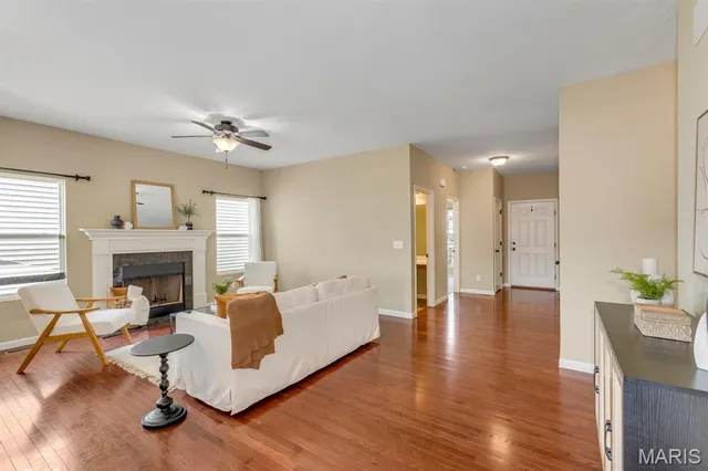 $385,000 | 506 Country Landing Drive, Lake St. Louis, MO 63367