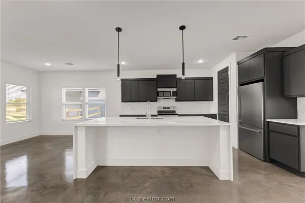 $3,200 | 3009 Alpha Wolf Court, College Station, TX 77845