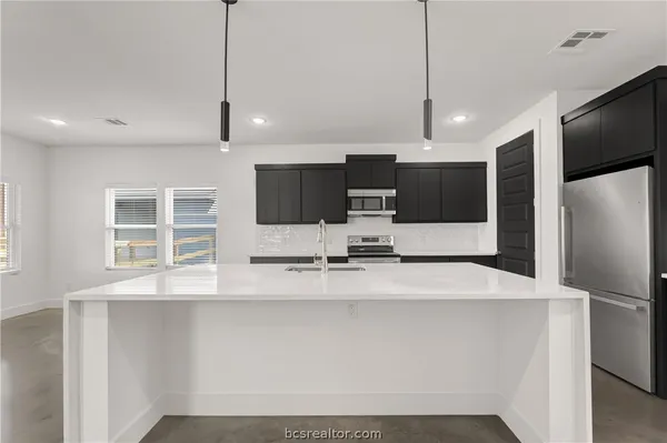 $3,200 | 3009 Alpha Wolf Court, College Station, TX 77845
