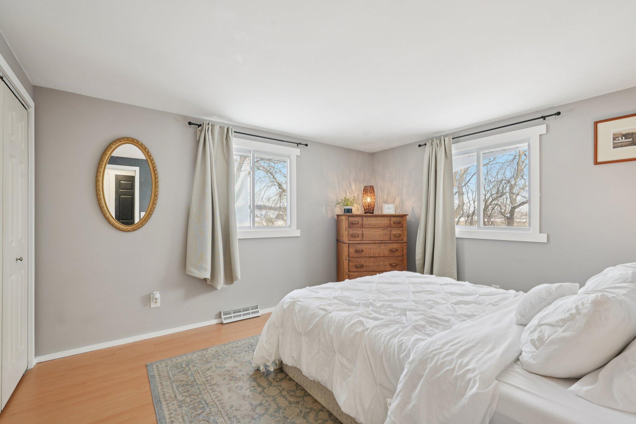 293 Meadowside Court Pewaukee, WI 53072 - Photo 21 of 39 Primary