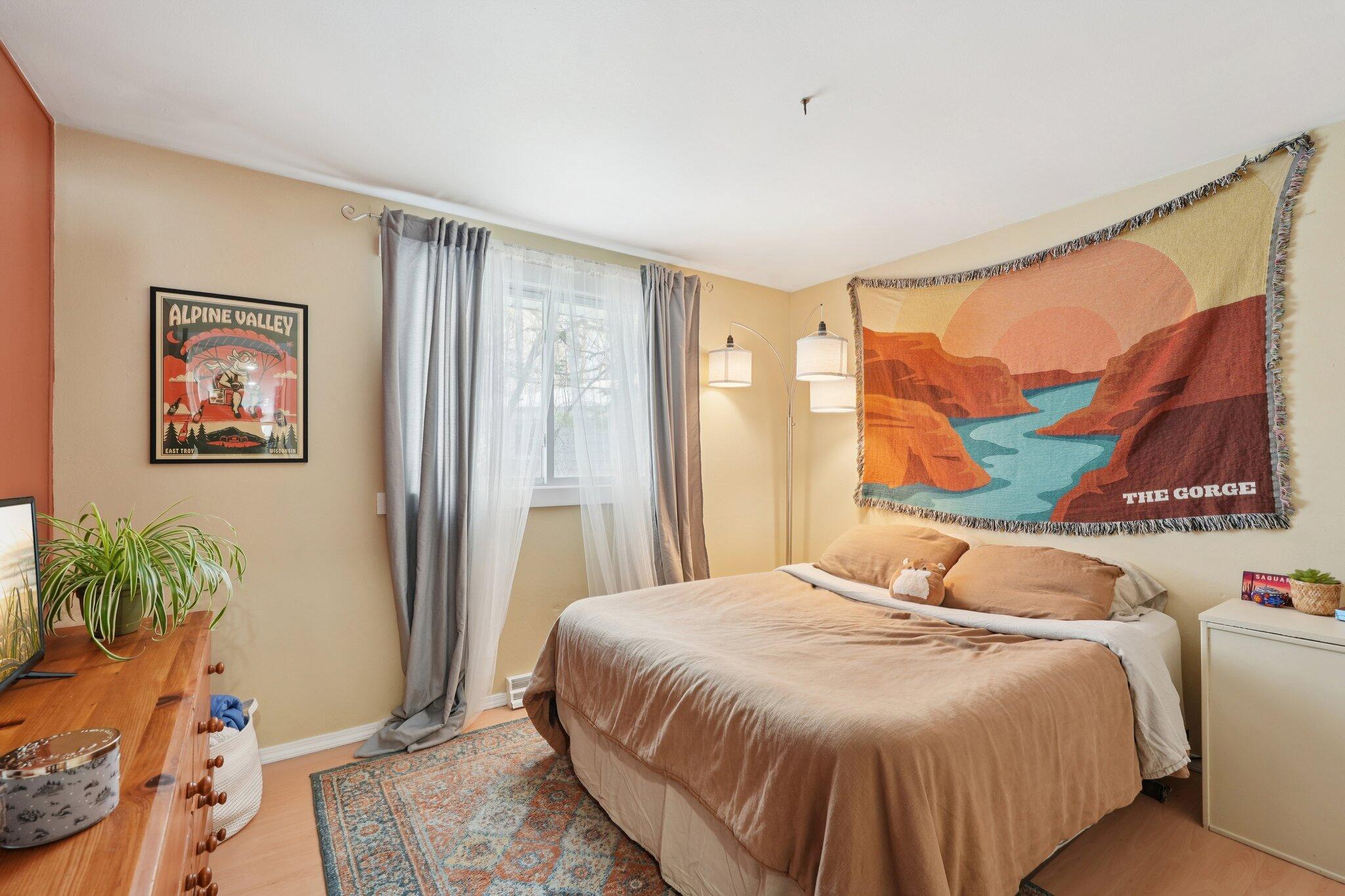 293 Meadowside Court Pewaukee, WI 53072 - Photo 23 of 39 BR 2