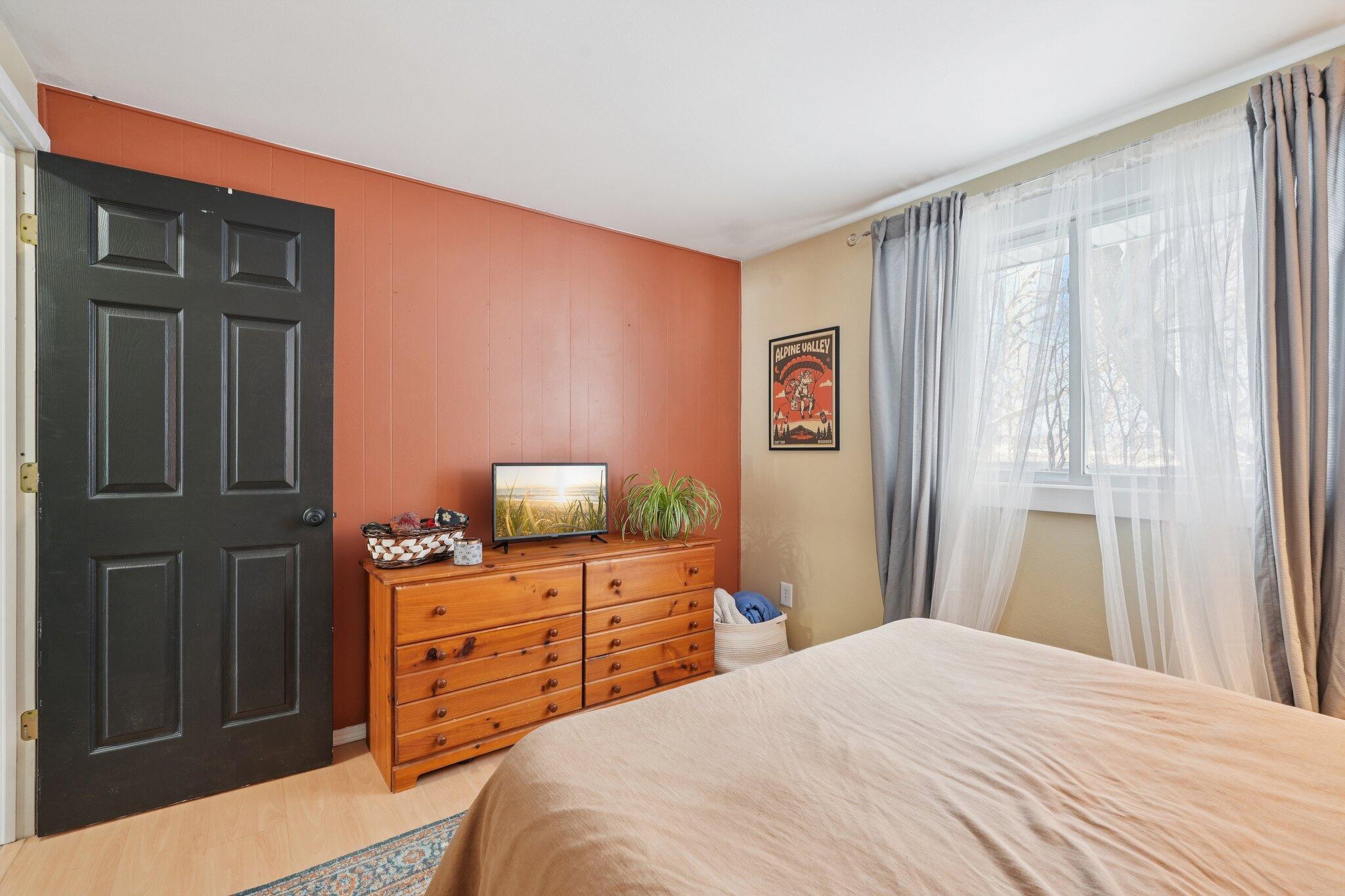 293 Meadowside Court Pewaukee, WI 53072 - Photo 24 of 39 BR 2