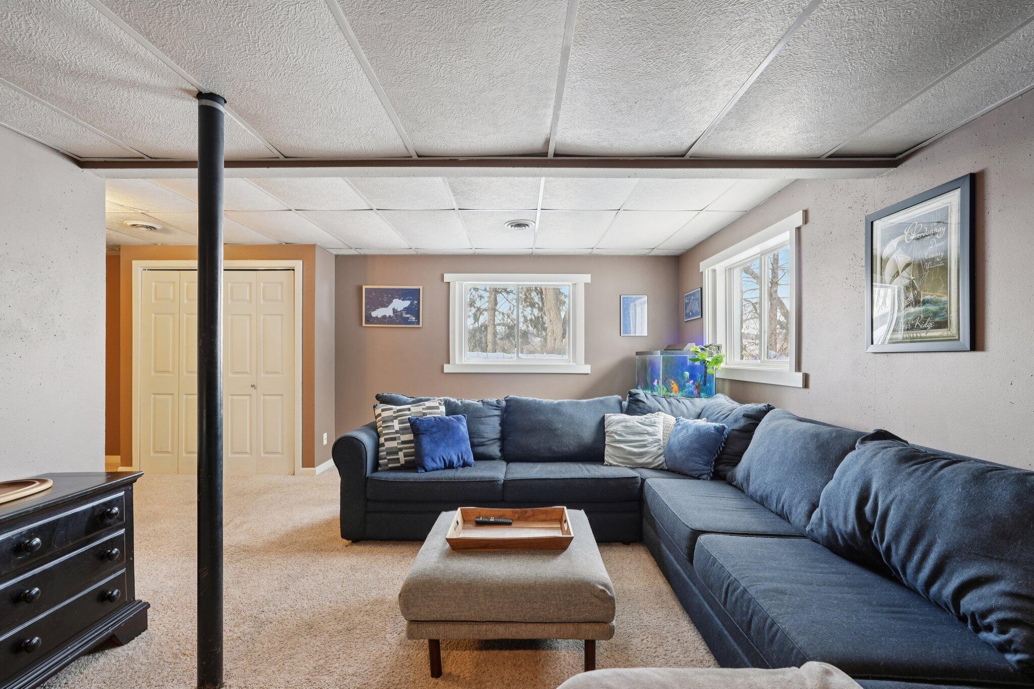 293 Meadowside Court Pewaukee, WI 53072 - Photo 29 of 39 LL